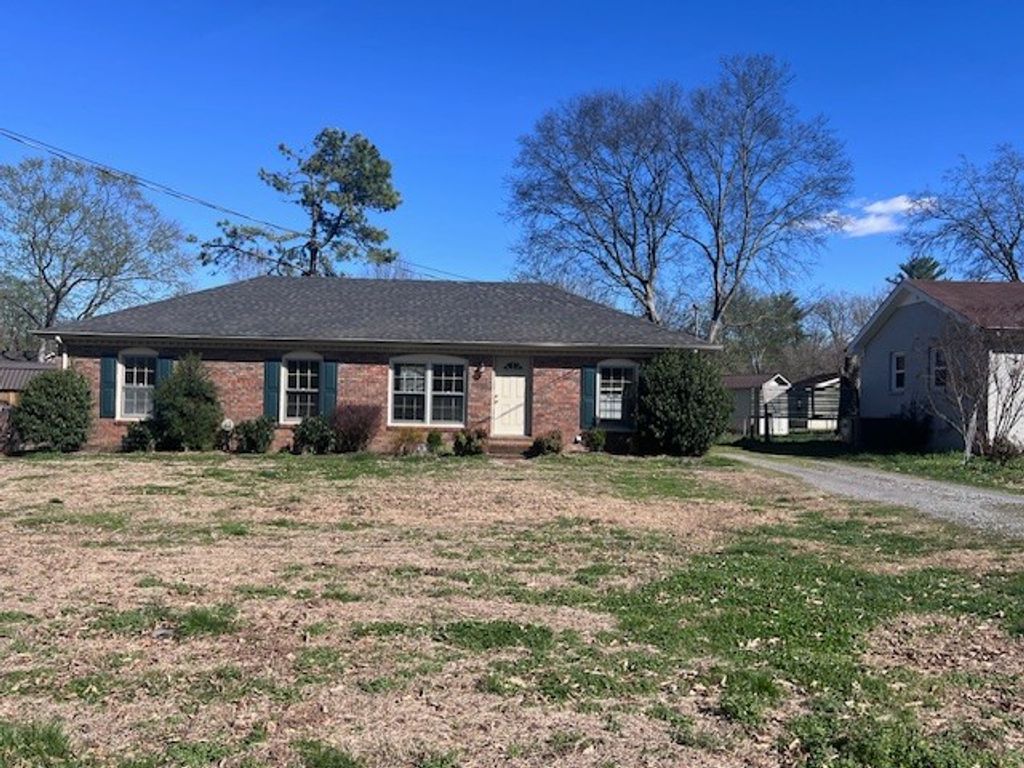 832 Craig St, Gallatin, TN 37066