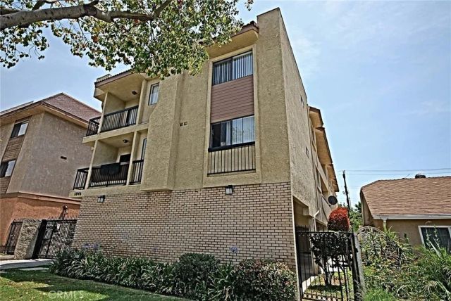 1046 Irving Avenue 101, Glendale, CA 91201