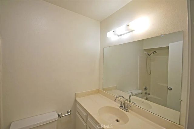 1046 Irving Avenue 101, Glendale, CA 91201