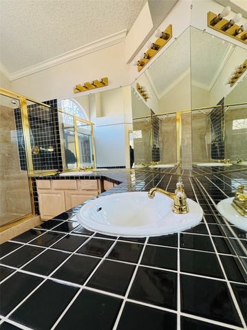 8101 Teal Drive, Rowlett, TX 75088