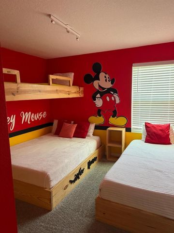 8918 TROPICAL HAVEN COURT, Kissimmee, FL 34747