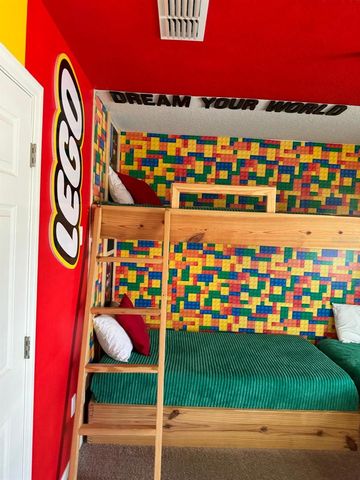 8918 TROPICAL HAVEN COURT, Kissimmee, FL 34747