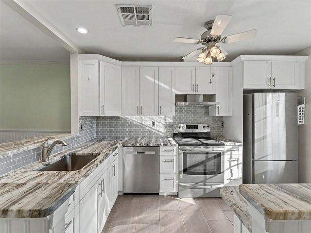 11430 CARRIAGE HILL DRIVE 4, Port Richey, FL 34668