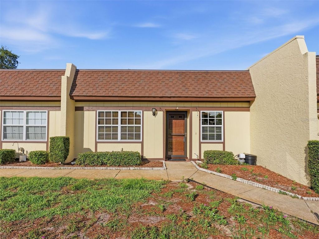 11430 CARRIAGE HILL DRIVE 4, Port Richey, FL 34668
