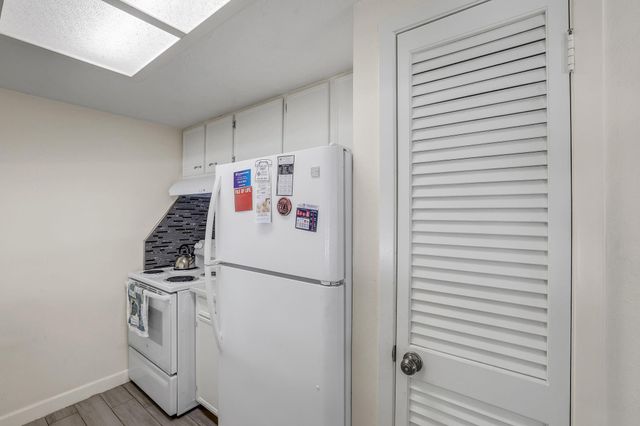 111 Harbour Row Drive, Coldspring, TX 77331