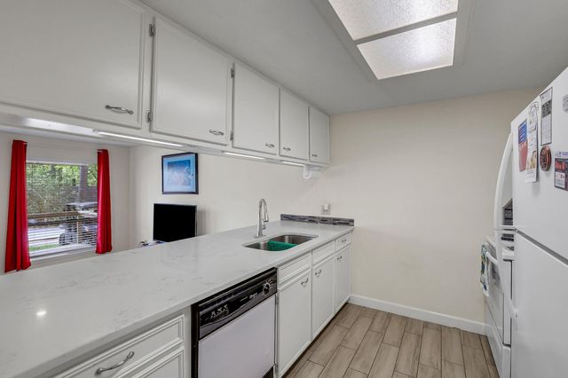 111 Harbour Row Drive, Coldspring, TX 77331