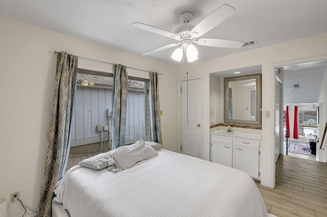 111 Harbour Row Drive, Coldspring, TX 77331