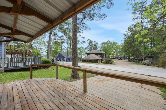 111 Harbour Row Drive, Coldspring, TX 77331