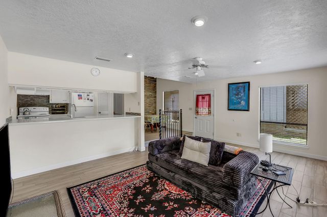 111 Harbour Row Drive, Coldspring, TX 77331