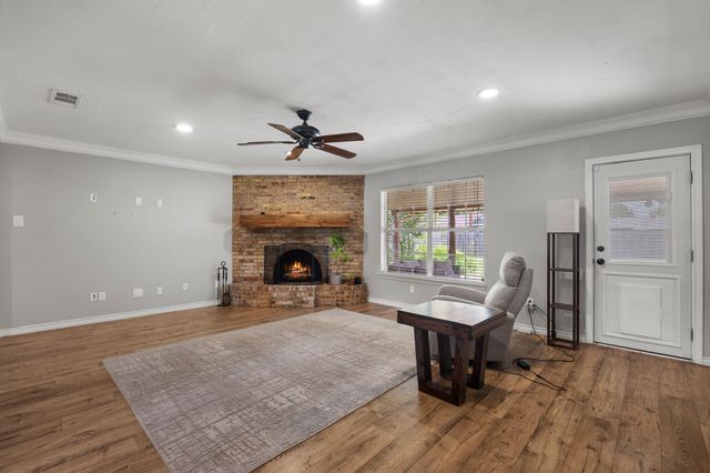 513 Quail Run Street, Greenville, TX 75402