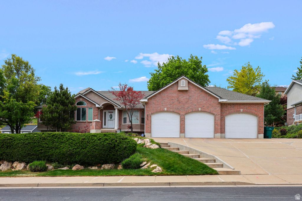 2815 N DEERE VALLEY DR., Layton, UT 84040