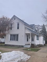 1040 Jennette Avenue, Grand Rapids, MI 49504