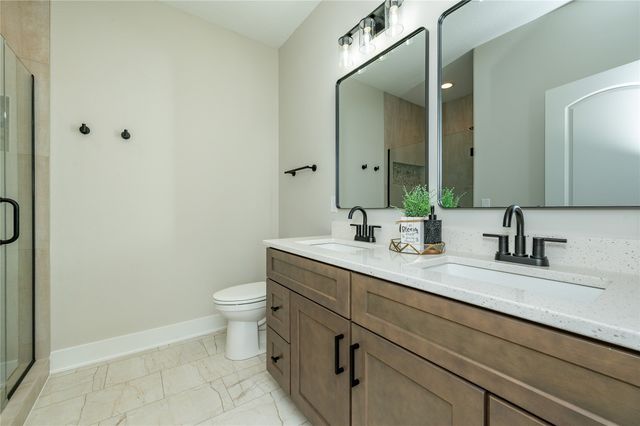 1570 NW Parkside Lane, Waukee, IA 50263
