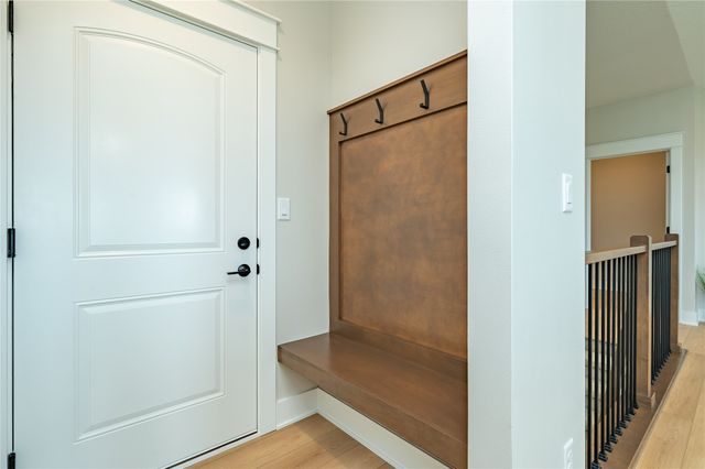 1570 NW Parkside Lane, Waukee, IA 50263