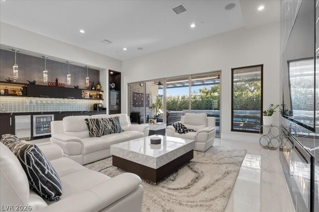 2904 Candelaria Drive, Henderson, NV 89074