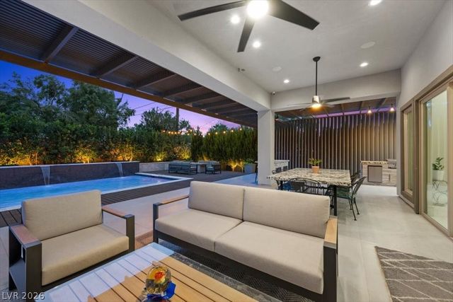 2904 Candelaria Drive, Henderson, NV 89074