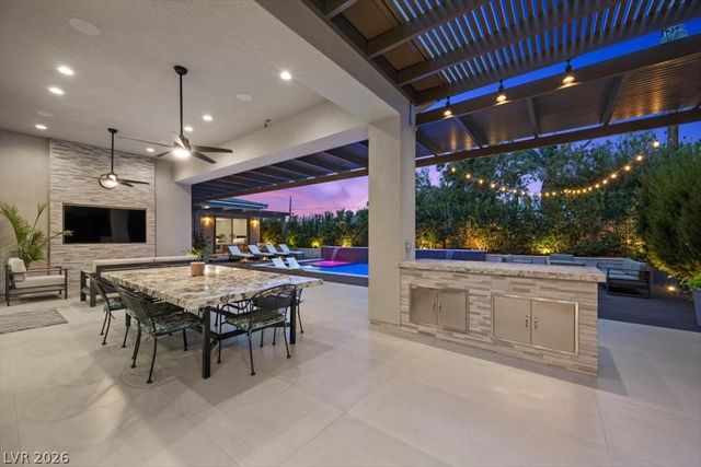 2904 Candelaria Drive, Henderson, NV 89074