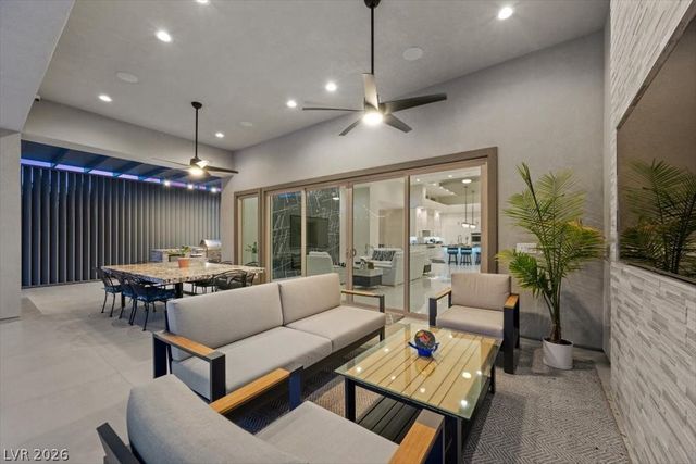 2904 Candelaria Drive, Henderson, NV 89074