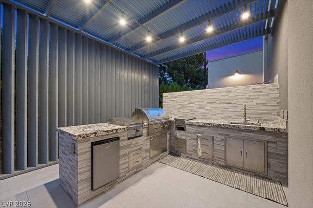 2904 Candelaria Drive, Henderson, NV 89074