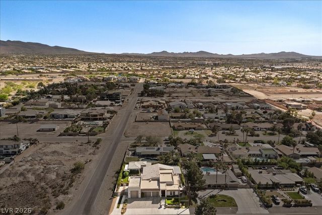 2904 Candelaria Drive, Henderson, NV 89074