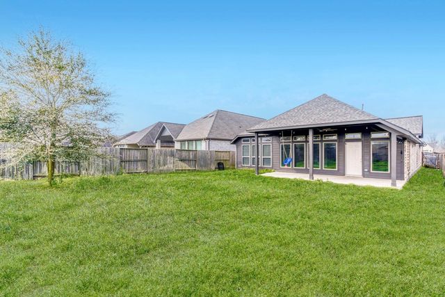 9219 Eckert Road, Iowa Colony, TX 77583