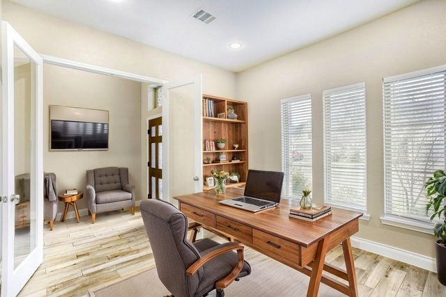 9219 Eckert Road, Iowa Colony, TX 77583