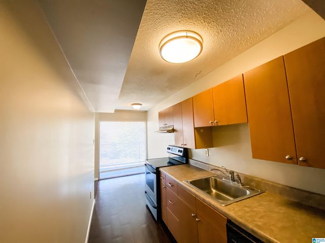 2990 RHODES CIRCLE S, Birmingham, AL 35205