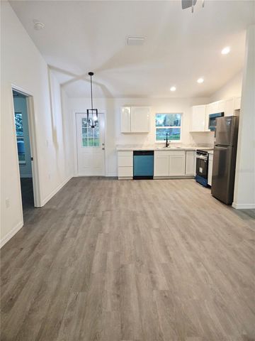 228 JUNIPER LOOP CIRCLE, Ocala, FL 34480