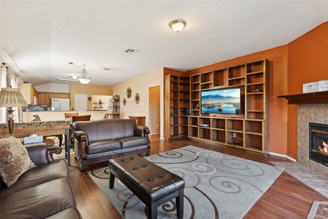 640 Canyon Place, Desoto, TX 75115