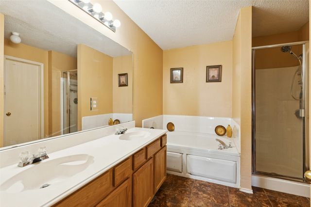 640 Canyon Place, Desoto, TX 75115