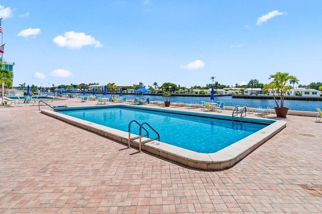 2016 S Federal Highway 105, Boynton Beach, FL 33435