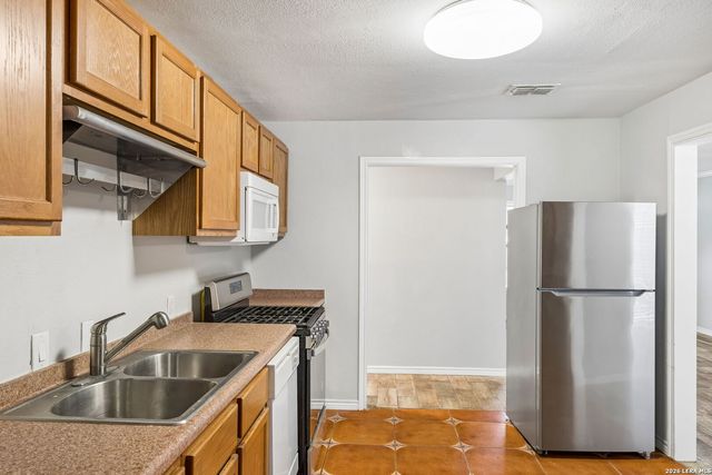 835 Lovera Blvd, San Antonio, TX 78201