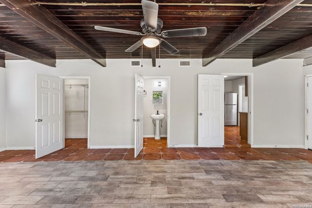 835 Lovera Blvd, San Antonio, TX 78201