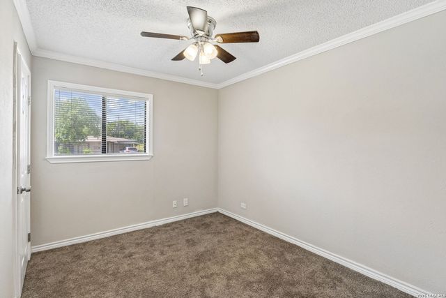 835 Lovera Blvd, San Antonio, TX 78201