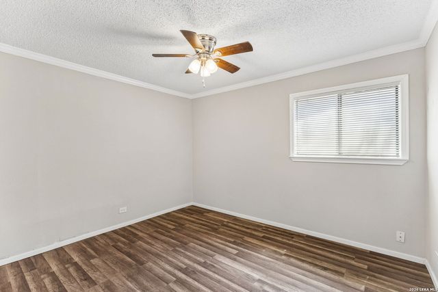 835 Lovera Blvd, San Antonio, TX 78201