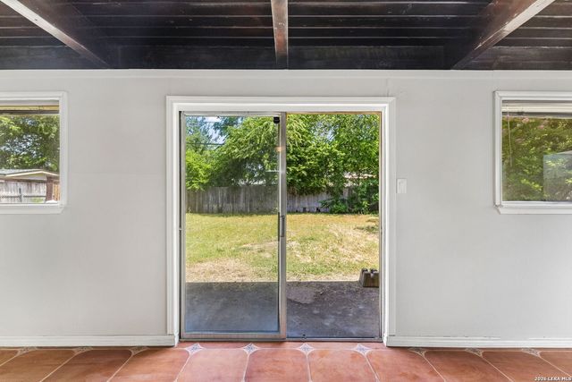 835 Lovera Blvd, San Antonio, TX 78201