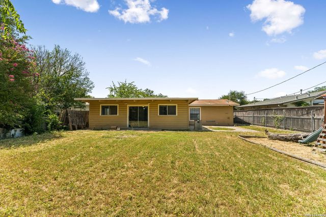835 Lovera Blvd, San Antonio, TX 78201