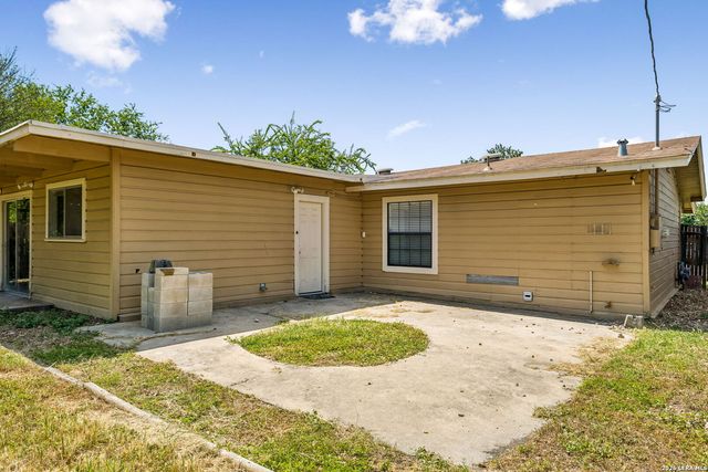 835 Lovera Blvd, San Antonio, TX 78201
