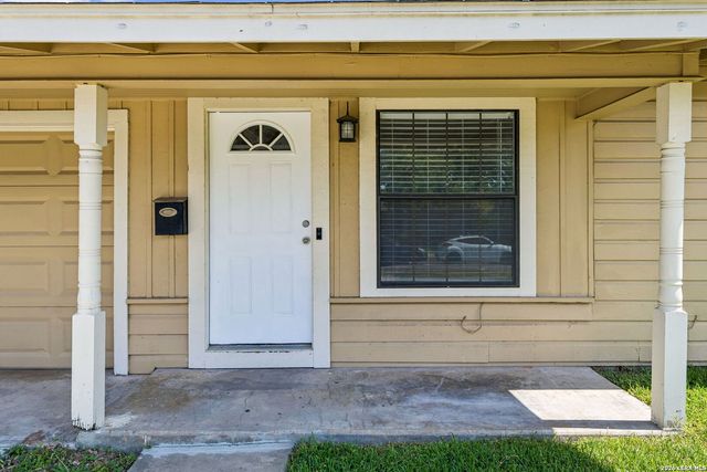 835 Lovera Blvd, San Antonio, TX 78201