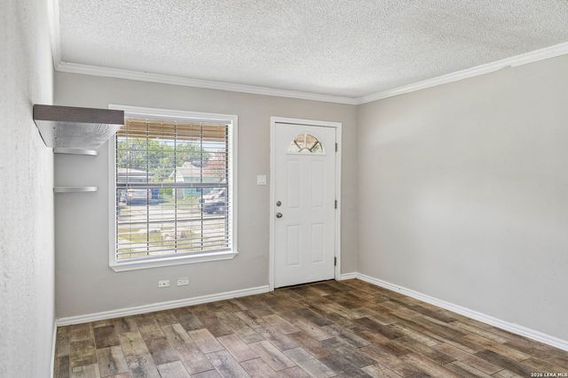 835 Lovera Blvd, San Antonio, TX 78201