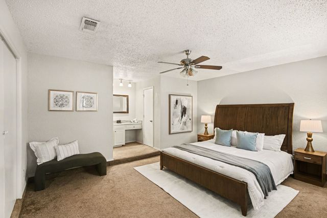 2621 Warren Lane, Fort Worth, TX 76112