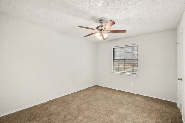 2621 Warren Lane, Fort Worth, TX 76112