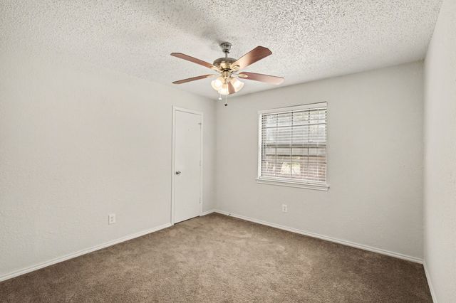 2621 Warren Lane, Fort Worth, TX 76112