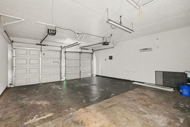 2621 Warren Lane, Fort Worth, TX 76112