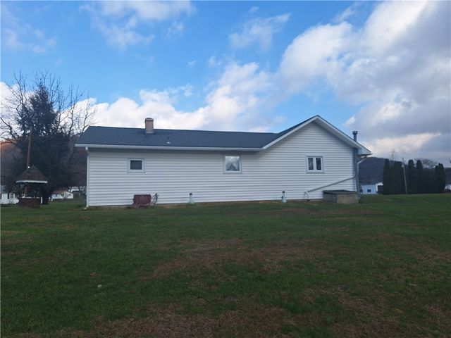 151 Shelocta Road, Shelocta, PA 15774