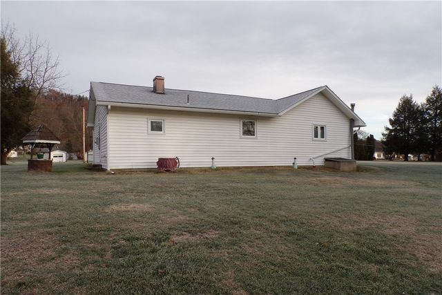 151 Shelocta Road, Shelocta, PA 15774