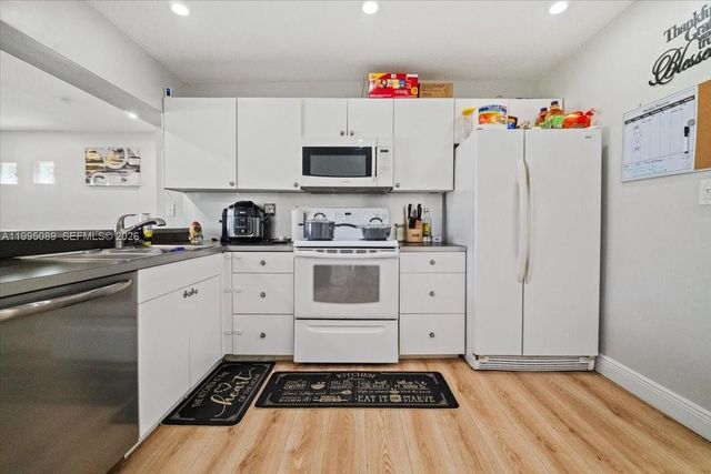 5402 NW 25th Ter 0, Tamarac, FL 33309