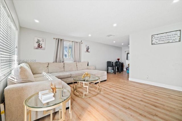 5402 NW 25th Ter 0, Tamarac, FL 33309