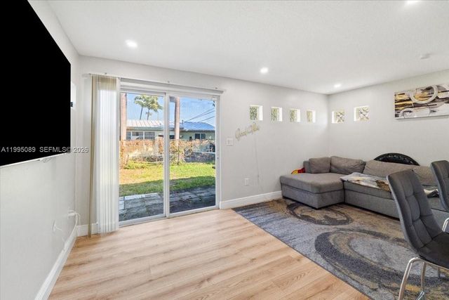 5402 NW 25th Ter 0, Tamarac, FL 33309