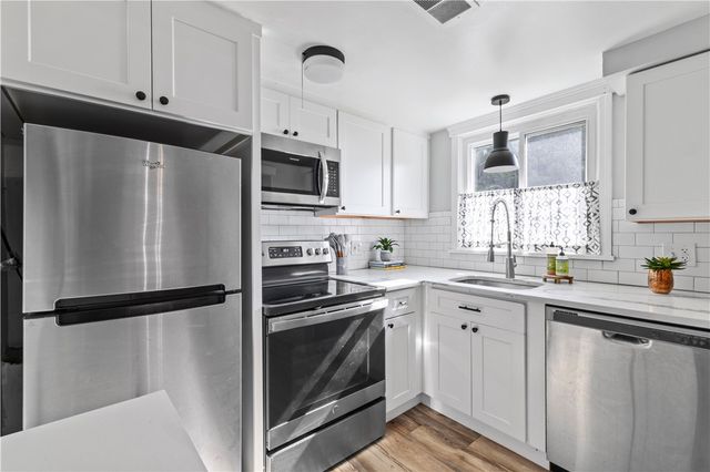 694 Windwood Drive C, Tiverton, RI 02878